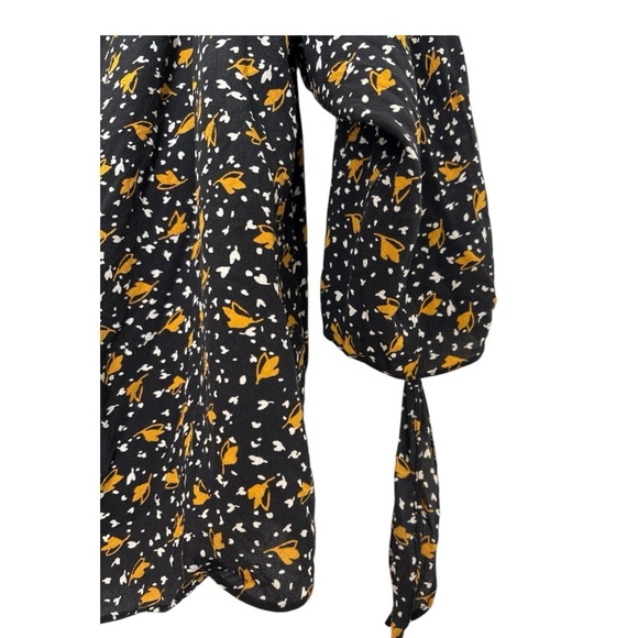 MADEWELL silk top, off shoulder, d Medium, 3/4 sleeve with ties, black with gold - Picture 5 of 7